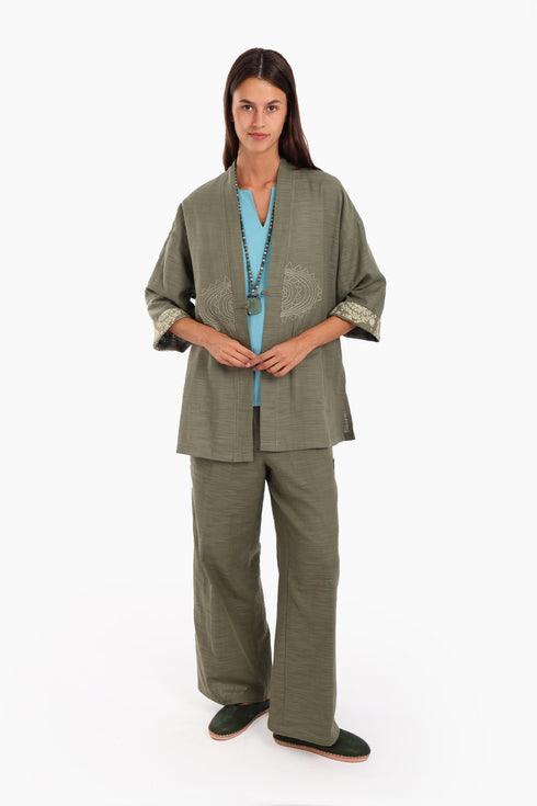 Embroidered short jacket in cotton with 3/4 sleeves